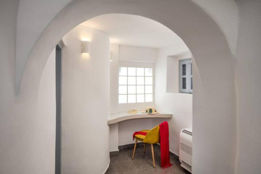 Petit Village Fira  Bagian luar foto
