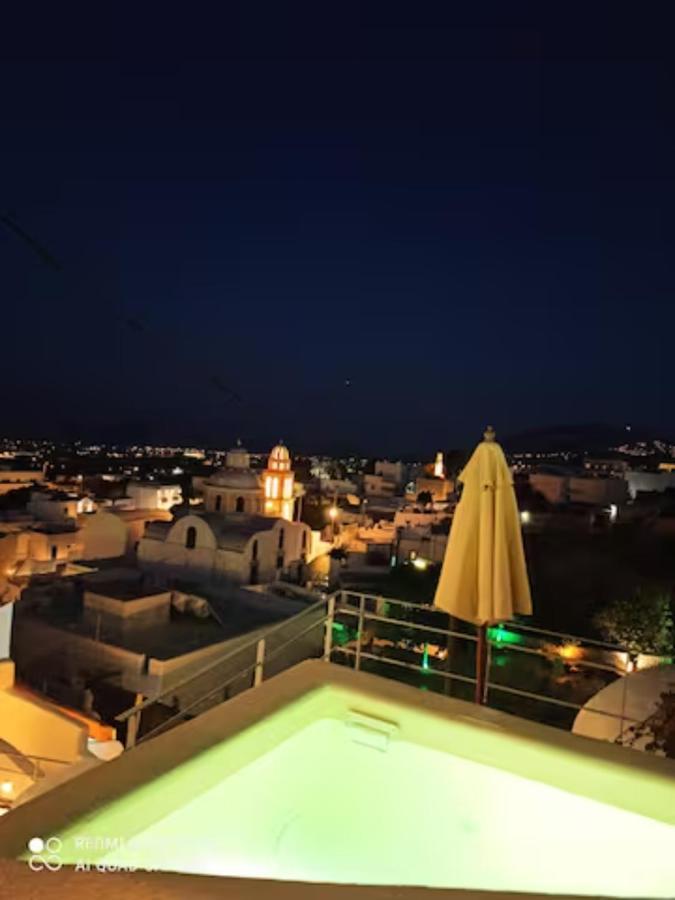 Petit Village Fira  Bagian luar foto