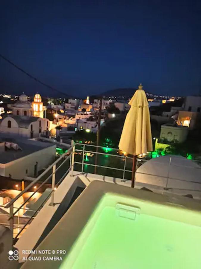 Petit Village Fira  Bagian luar foto